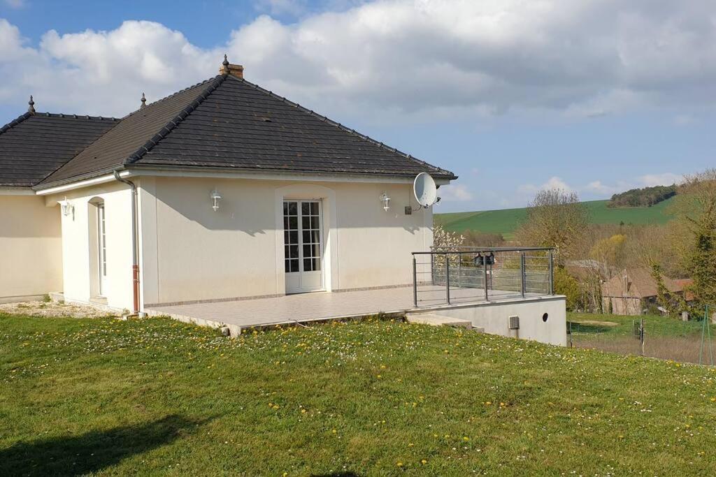 Le Bellevue A 1 H 30 De Paris Et 20 Km De Troyes Villa Estissac Eksteriør bilde